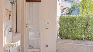 Exterior detail - One-Bedroom Apartment with Sea View in Sanremo (Casa Egle) (Sanremo)
