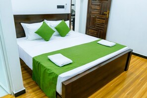 3 slaapkamers, een strijkplank/strijkijzer, gratis wifi, beddengoed