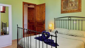 3 間睡房、熨斗/熨衫板、免費 Wi-Fi、床單