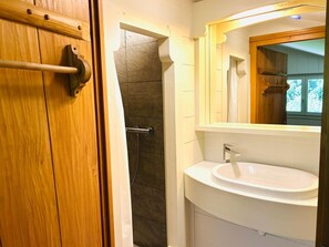 Hair dryer, towels