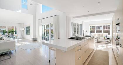 Beautiful and Expansive Sag Harbor Estate with Pool and Tennis, Great for...