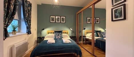 2 Schlafzimmer, Bügeleisen/Bügelbrett, WLAN, Bettwäsche