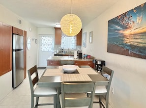 Dining - BEACHFRONT PARADISE - ONE BEDROOM, STEPS TO BEACH (Cocoa Beach)