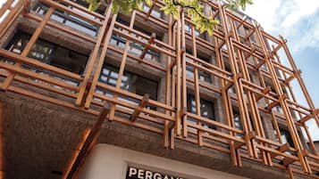 Fachada de la propiedad