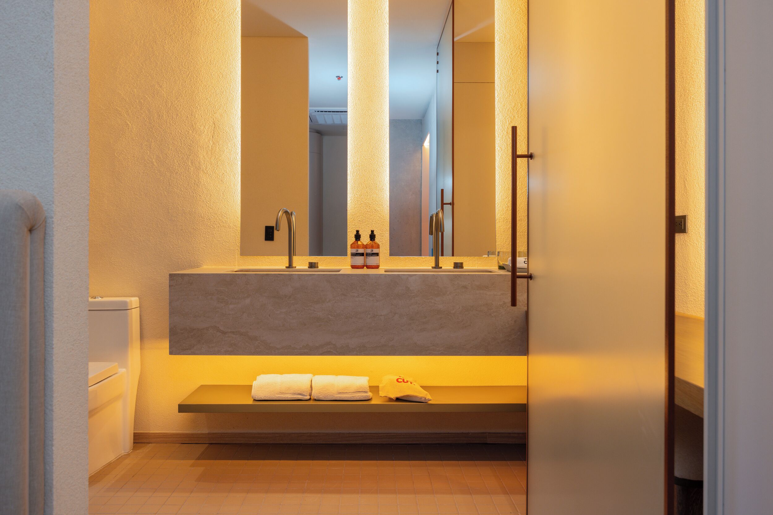Superior Double Room | Bathroom | Separate bathtub and shower, rainfall showerhead, free toiletries