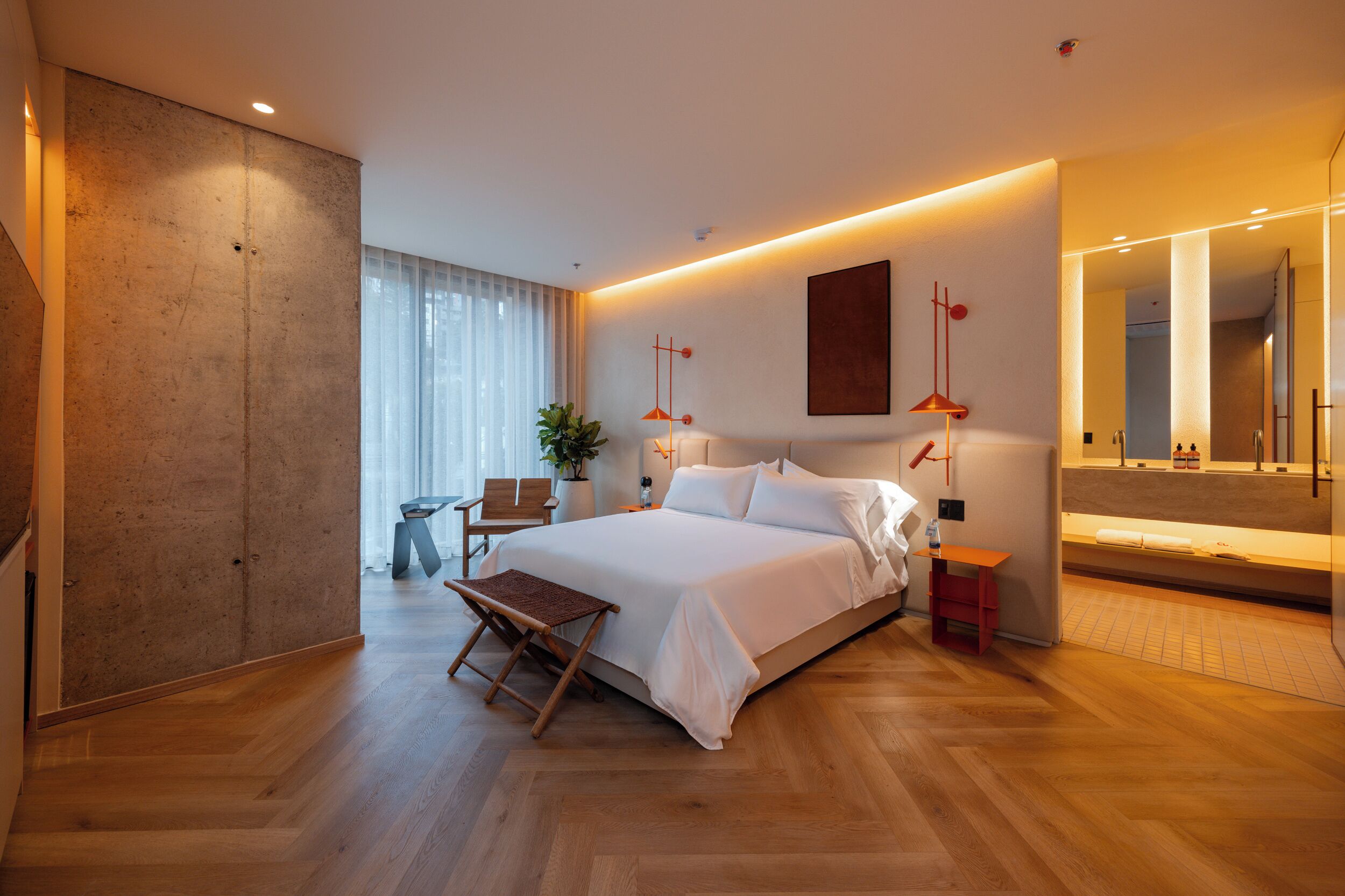 Suite estudio de diseño | Caja fuerte, escritorio, espacio para trabajar con un portátil