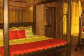 4 Schlafzimmer, Bügeleisen/Bügelbrett, kostenloses WLAN, Bettwäsche