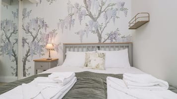 2 bedrooms, individually decorated, individually furnished, free WiFi