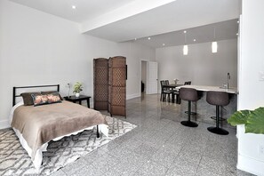 2 Schlafzimmer, Bügeleisen/Bügelbrett, kostenloses WLAN, Bettwäsche