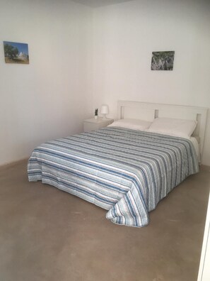 4 bedrooms, free WiFi, bed sheets
