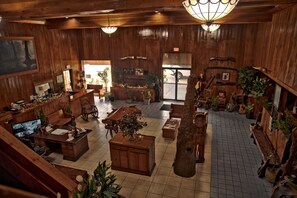Lobby - western inn (Hammond)