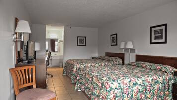 Double Room | Desk, laptop workspace, free WiFi