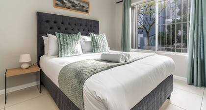 Tranquil Blouberg Hideaway