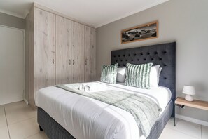 1 Schlafzimmer, Zimmersafe, Bügeleisen/Bügelbrett, Internetzugang