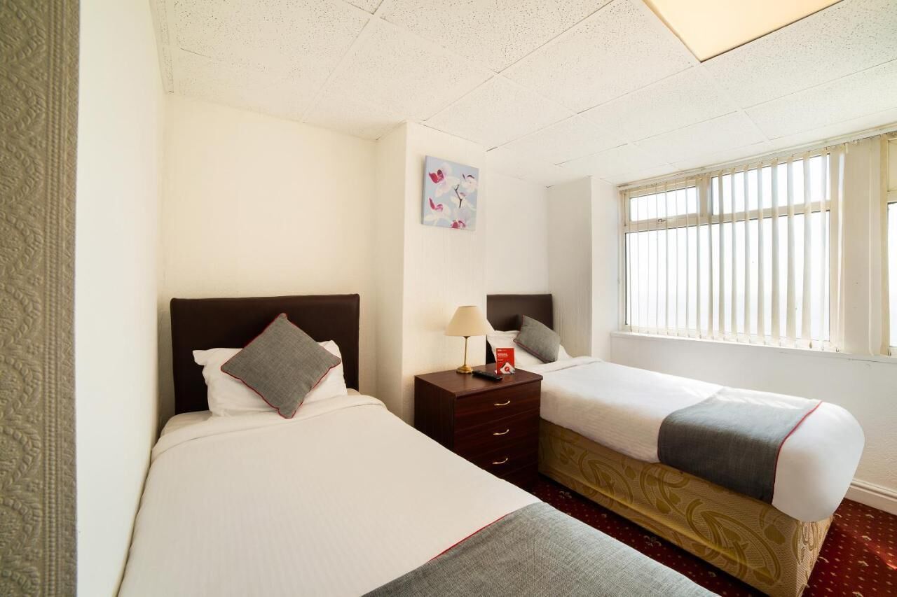 Photo - HOTEL BLUE OCEAN - Call For Cheap Prices - Check In Until 3AM