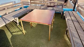 Desk, laptop workspace, free WiFi, bed sheets