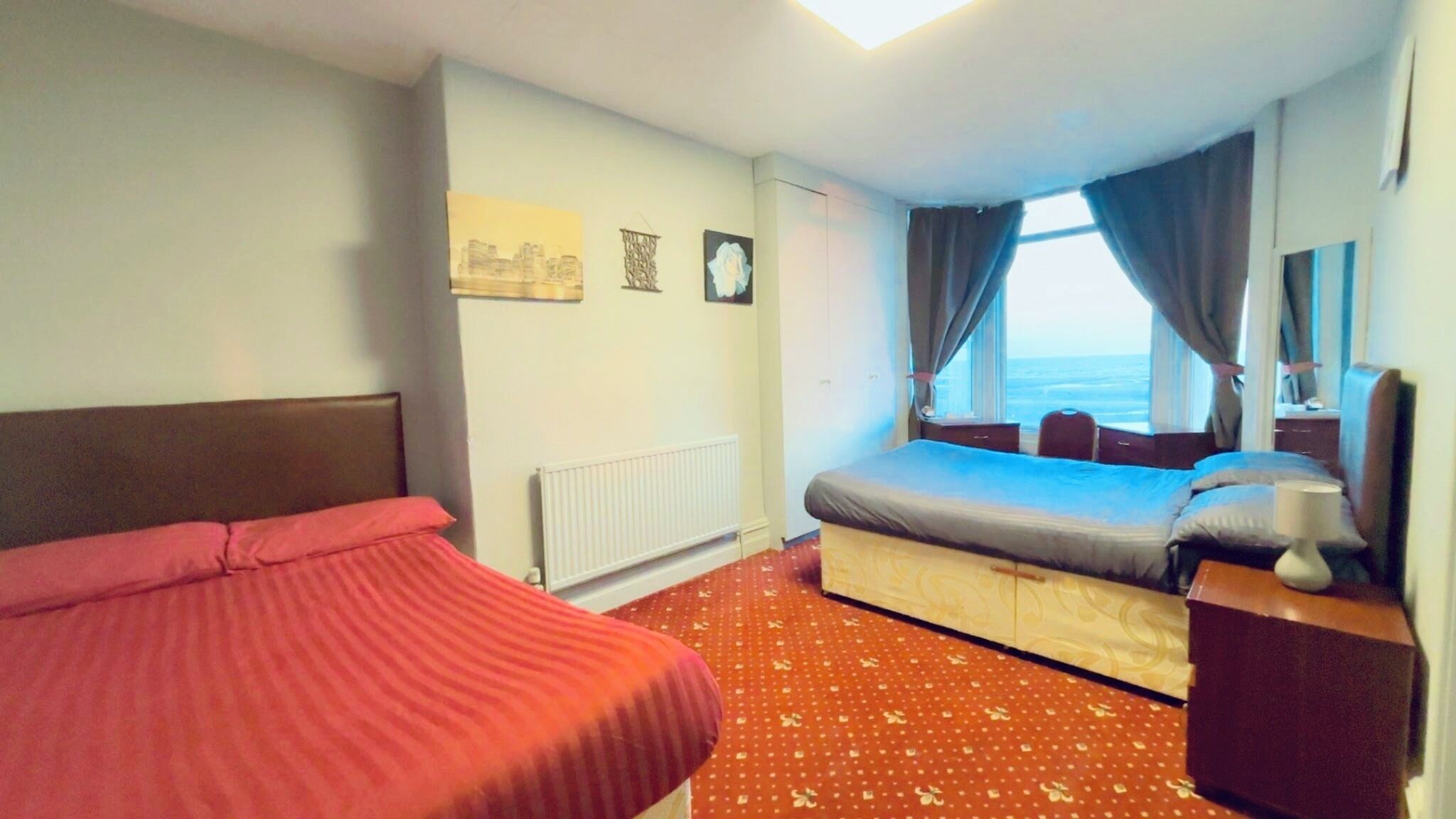 Photo - HOTEL BLUE OCEAN - Call For Cheap Prices - Check In Until 3AM