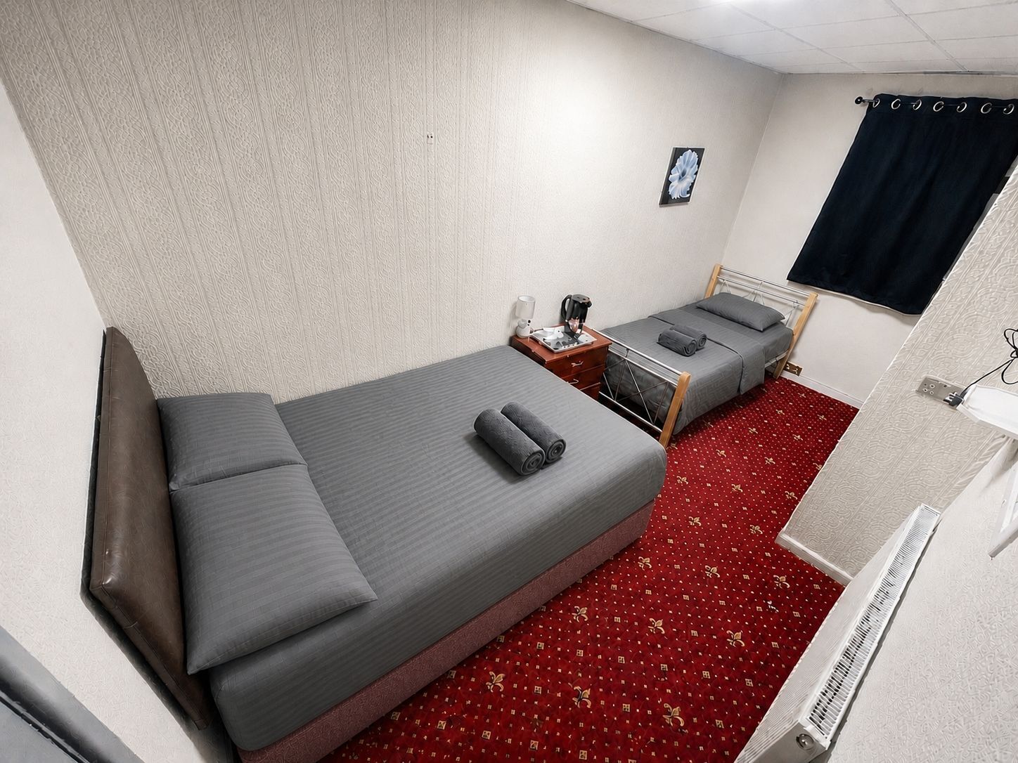 Habitación triple Deluxe | Escritorio, espacio para trabajar con laptop y wifi gratis 