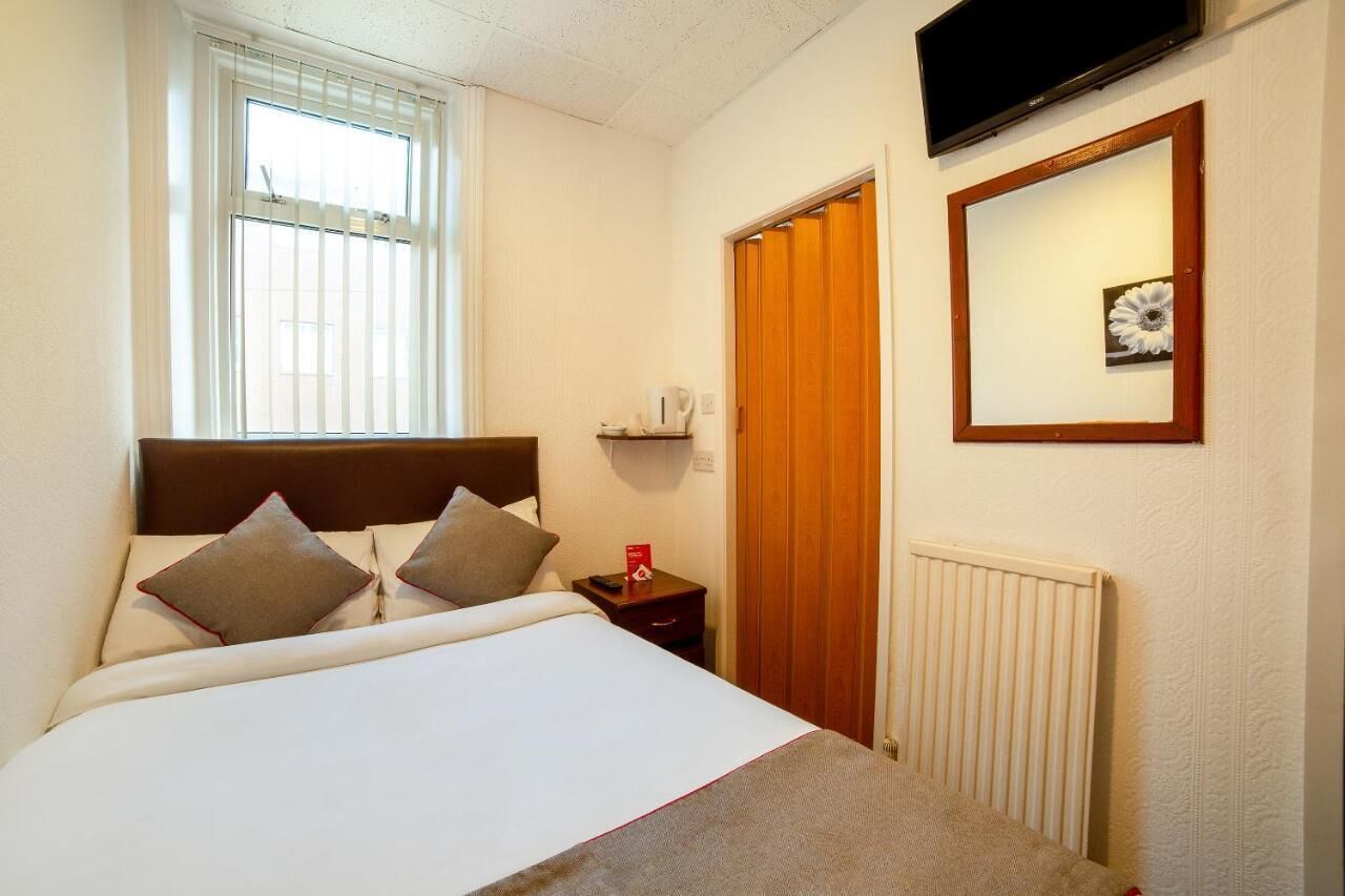 Photo - HOTEL BLUE OCEAN - Call For Cheap Prices - Check In Until 3AM