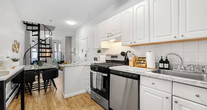 3Br 3Ba • Old NY Charm Modern Luxe • Sleeps up to 12 • Min to NYC • Walkable