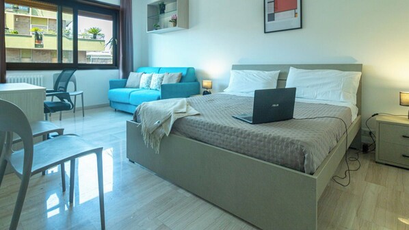 Deluxe Apartment, 2 Bedrooms, Air conditioning, City View