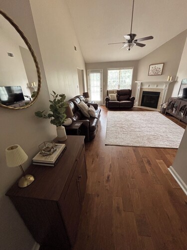 Charming 3BR 2BA 20 min drive to the Masters