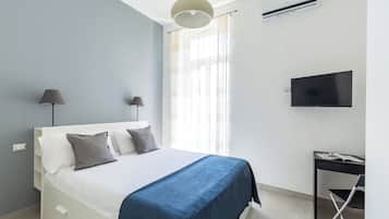 Apartamento, sacada | Ferros/tábuas de passar roupa, Wi-Fi de cortesia