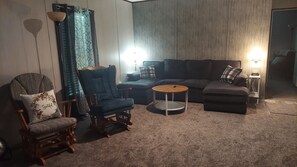 Smart TV - Our Spring Getaway Is Across The Street From Royal Springs (O'Brien)