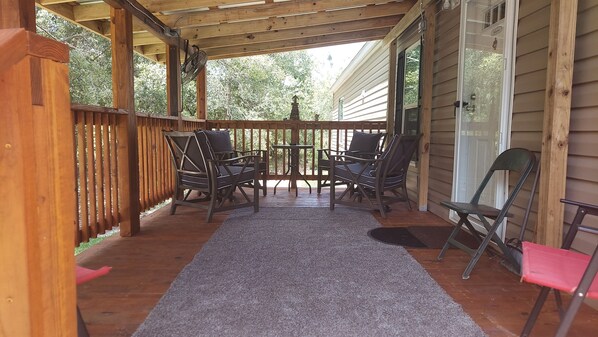 Terrace/patio - Our Spring Getaway Is Across The Street From Royal Springs (O'Brien)