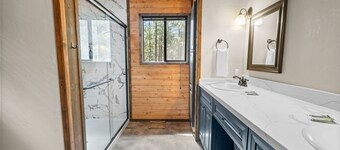 Pine View Escape