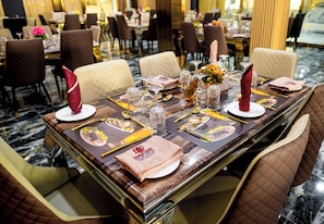 Restaurant - IMMACULATE ROYAL INTERNATIONAL HOTEL (Owerri)