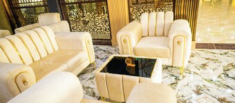 IMMACULATE ROYAL INTERNATIONAL HOTEL