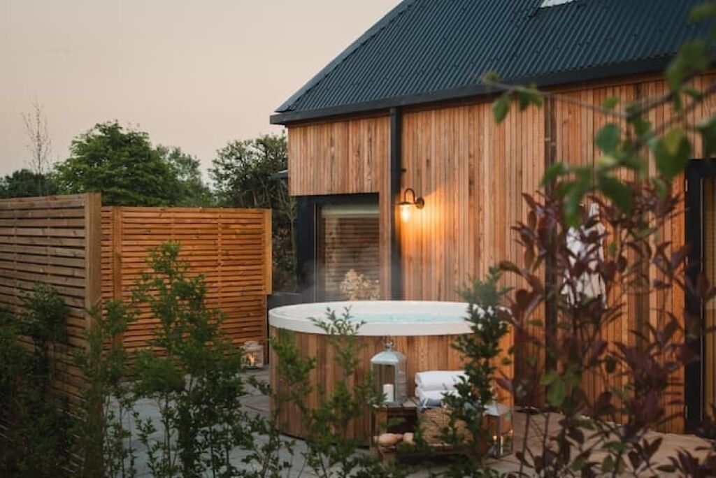 Bain à remous extérieur