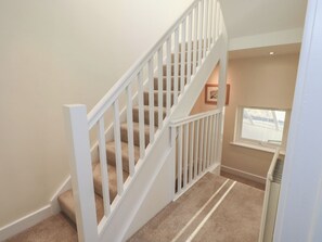 Interior - Swirl Howe (Keswick)