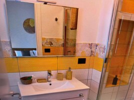 Quarto luxo, vista para a colina | Banheiro