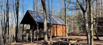 Peaceful eco-lodge near the stream: Le Grand Pic