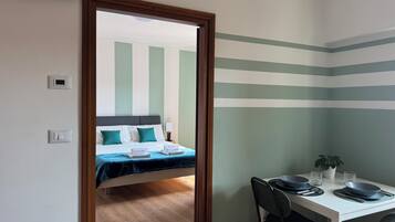 1 chambre, fer et planche Ă  repasser, Wi-Fi, draps fournis