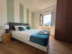 1 camera, ferro/asse da stiro, Wi-Fi, lenzuola