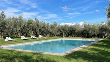 Villa | 7 bedrooms, Internet