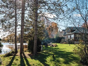 المنطقة المحيطة بالمنشأة