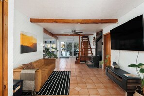 TV, fireplace, video games, offices