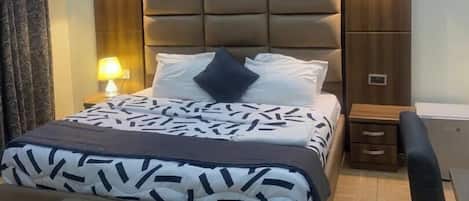 Deluxe Single Room | Desk, laptop workspace, free WiFi