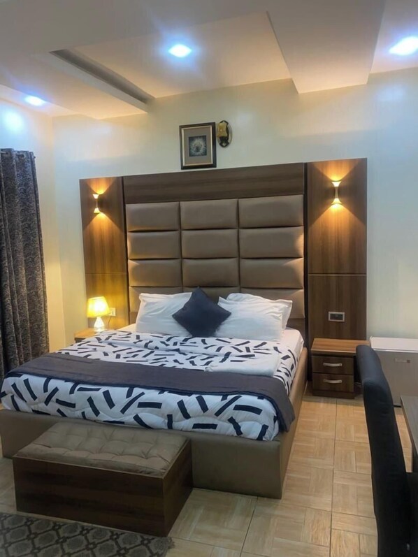 Deluxe Single Room | Desk, laptop workspace, free WiFi