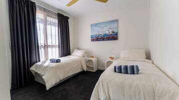 3 bedrooms, WiFi, bed sheets