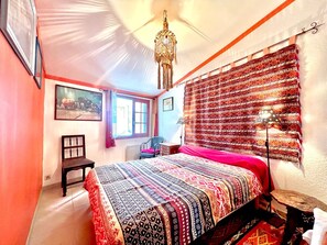 1 bedroom, internet, bed sheets