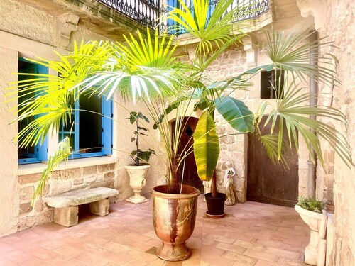 Le Parvis, atypical charm