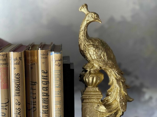 Unclassified image, 1 of 16, button