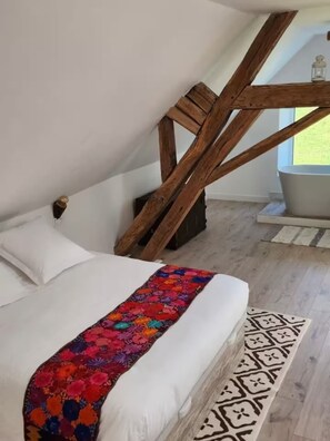 5 bedrooms, iron/ironing board, WiFi, bed sheets - Domaine la Heroica (Maisonnais)