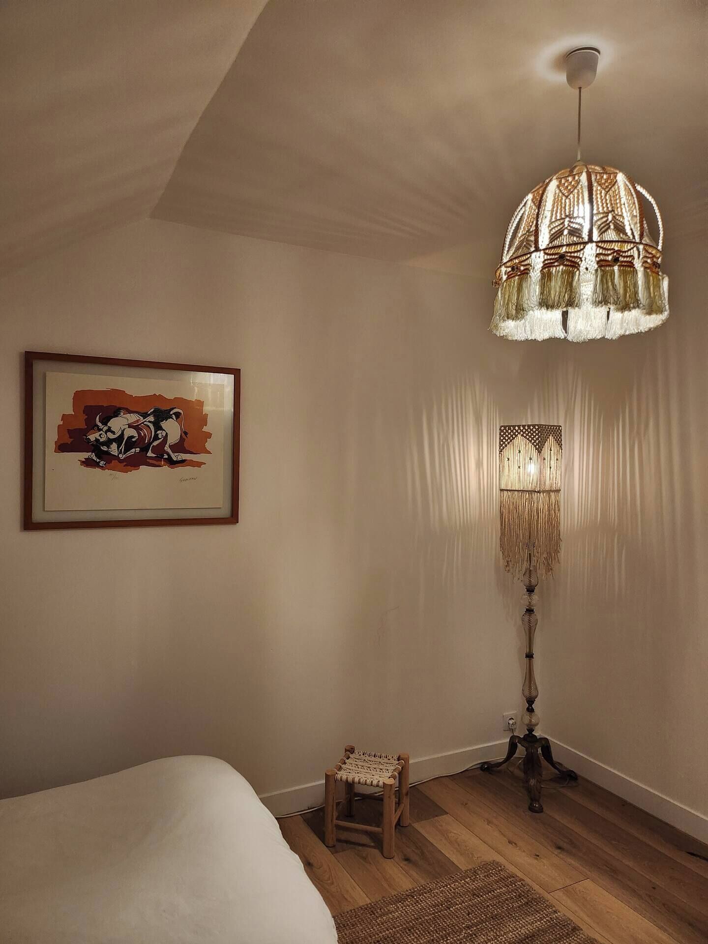 1 slaapkamer, een strijkplank/strijkijzer, beddengoed