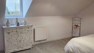 1 bedroom, iron/ironing board, WiFi